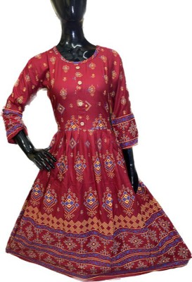 A MAYA TEXTILE-SP Women Floral Print Flared Kurta(Red)