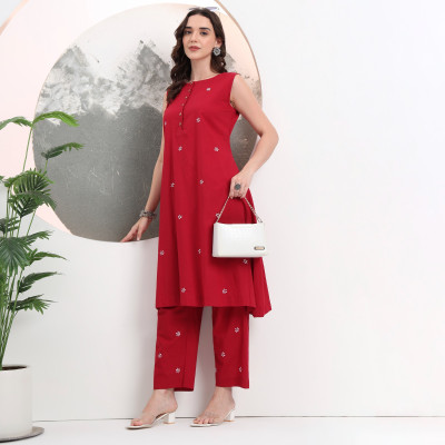 chikankaarigari Women Printed Straight Kurta(Maroon)
