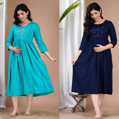 Priyas Creation Women Embroidered Anarkali Kurta(Blue)