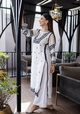 DHEA FASHION Women Embroidered Straight Kurta(White)