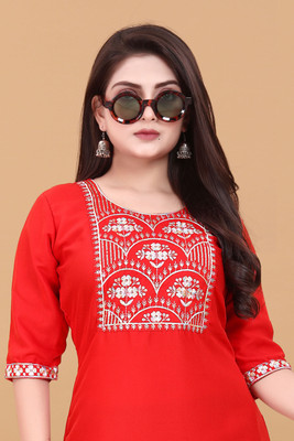 RIDDHI COLLECTION MALL Women Embroidered A-line Kurta(Red)