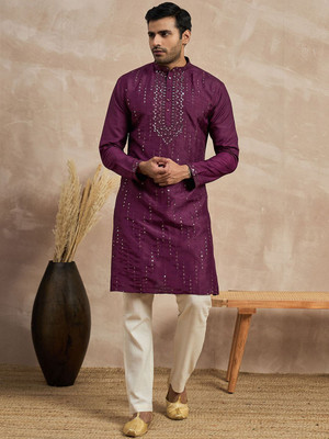 ANOUK Men Geometric Print Straight Kurta(Maroon)
