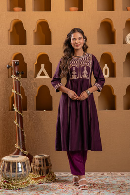 Juniper Women Embroidered Flared Kurta(Maroon)