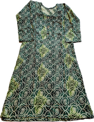 KP CREATION Women Self Design Straight Kurta(Green)