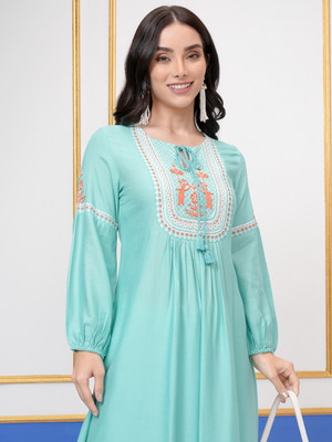 Vishudh Women Self Design, Solid A-line Kurta(Green)