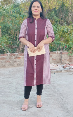 VIMOO Women Self Design Straight Kurta(Red)