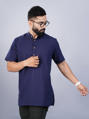 QuaClo Men Solid Straight Kurta(Blue)