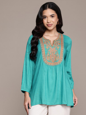 aarke Ritu Kumar Women Embroidered Straight Kurta(Green)