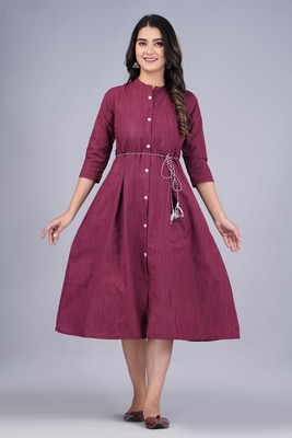 HEARTLOOM Women Solid Frontslit Kurta(Maroon)