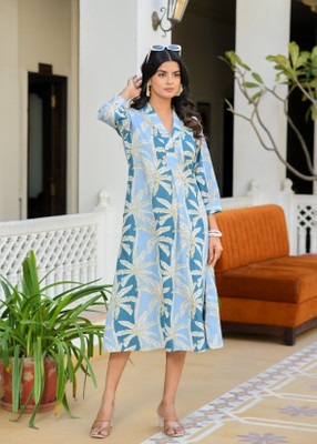 Chaukas Women Floral Print Straight Kurta(Light Blue)