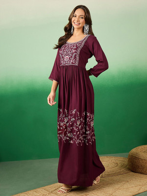 Sangria Women Solid Straight Kurta(Maroon)