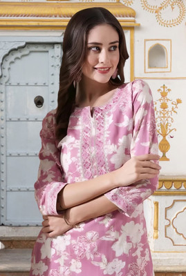 Wawlooks Women Printed Straight Kurta(Pink)