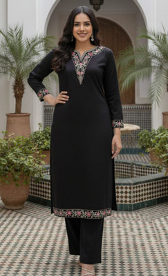 Chafi Collection Women Solid, Embroidered Straight Kurta(Black)