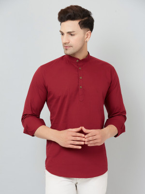 Le Mec Men Solid Straight Kurta(Maroon)