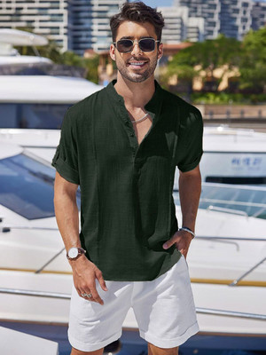 ANOUK Men Solid Straight Kurta(Green)