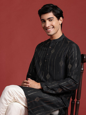 ANOUK Men Embellished Straight Kurta(Black)