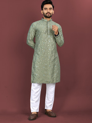 MOXTE Men Embroidered Straight Kurta(Light Green)
