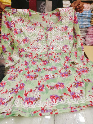 Anuna Mart Women Chikan Embroidery Gown Kurta(Green)