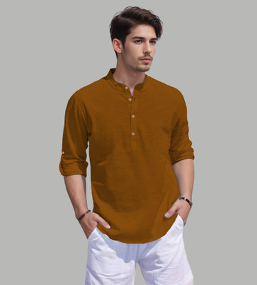 UNIFAV Men Solid Straight Kurta(Gold)