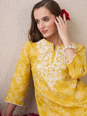BKApparels Women Embroidered Straight Kurta(Yellow)