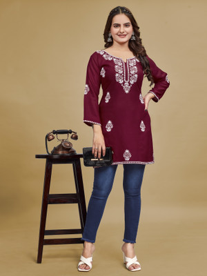 Kalasia Women Embroidered Straight Kurta(Maroon)