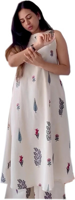 Satya Intarnational Women Floral Print A-line Kurta(White)