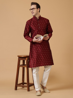 DIVINE Men Self Design Straight Kurta(Maroon)