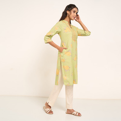 Rangmanch by Pantaloons Women Floral Print A-line Kurta(Green)