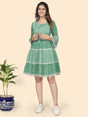 VBUYZ Women Printed Flared Kurta(Green)