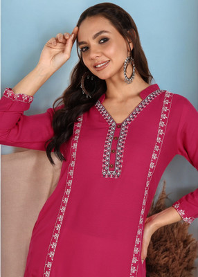 VINH FASHION Women Embroidered A-line Kurta(Multicolor)