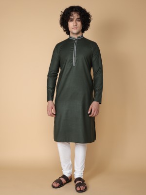 Tabard Men Solid Straight Kurta(Green)