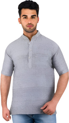 Aaryavar Men Solid Straight Kurta(Grey)