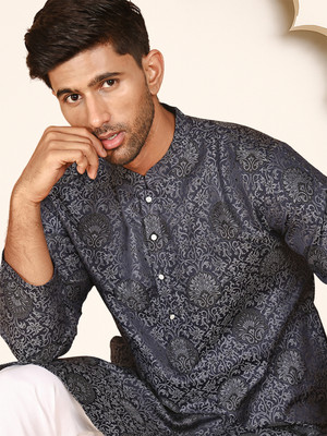 Jompers Men Woven Design Straight Kurta(Grey)