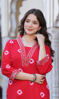 KJFAB Women Printed Straight Kurta(Red)