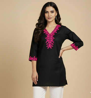 NAJ TEXTILE Women Embroidered A-line Kurta(Black, Pink)