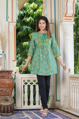 Yash Gallery Women Floral Print A-line Kurta(Green)