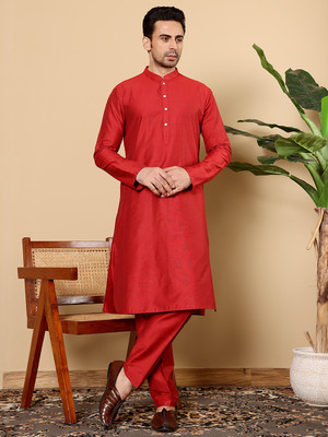 Multishades Men Kurta Pyjama Set