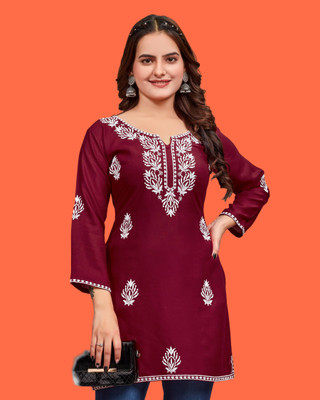 Klothing Kraft Women Embroidered Straight Kurta(Maroon)
