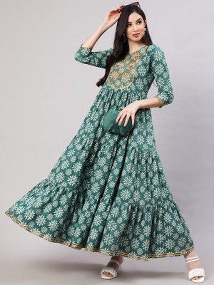 GLAM ROOTS Flared/A-line Gown(Green)