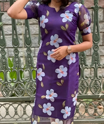 Aantra Women Floral Print Straight Kurta(Purple)