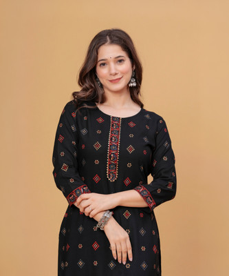 DAEVISH K Women Floral Print Straight Kurta(Black)