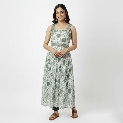 RIDDHI CLOTHING Women Floral Print, Embellished Ethnic Dress Kurta(White, Green)