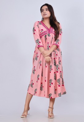 gobya Women Floral Print Gown Kurta(Pink)