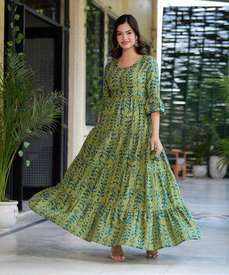 CHARVI CREATION Women Printed, Embroidered Flared Kurta(Green)