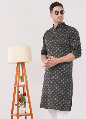Zargnut Attire Men Self Design Straight Kurta(Black)