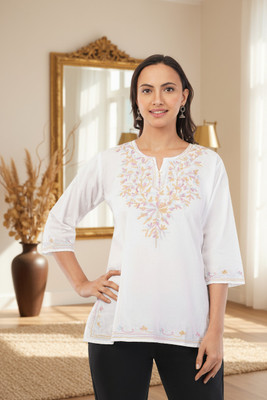 Kronia Women Embroidered Straight Kurta(White)