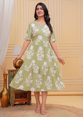 ISRANI Women Printed Anarkali Kurta(Green)