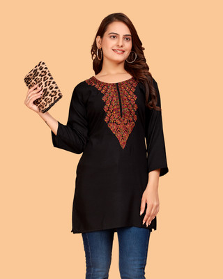 DharmHouse Women Chikan Embroidery Straight Kurta(Black)