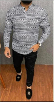 ISUELFAB Men Printed A-line Kurta(Black, Multicolor)