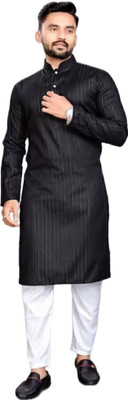 HouseOfCommon Men Solid A-line Kurta(Black)